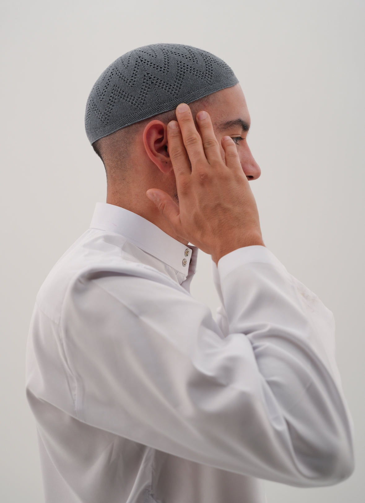 GEBETSMÜTZE - GRAU