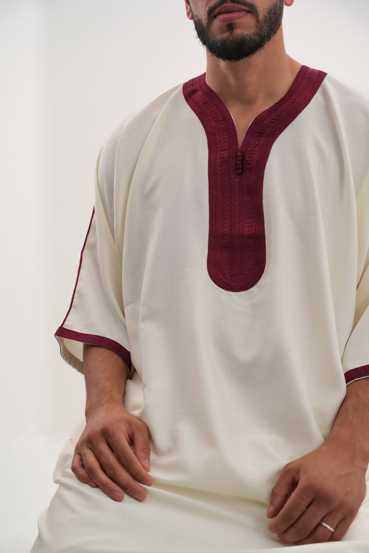 GANDOURA - CREMEWEIß/ BORDEAUX